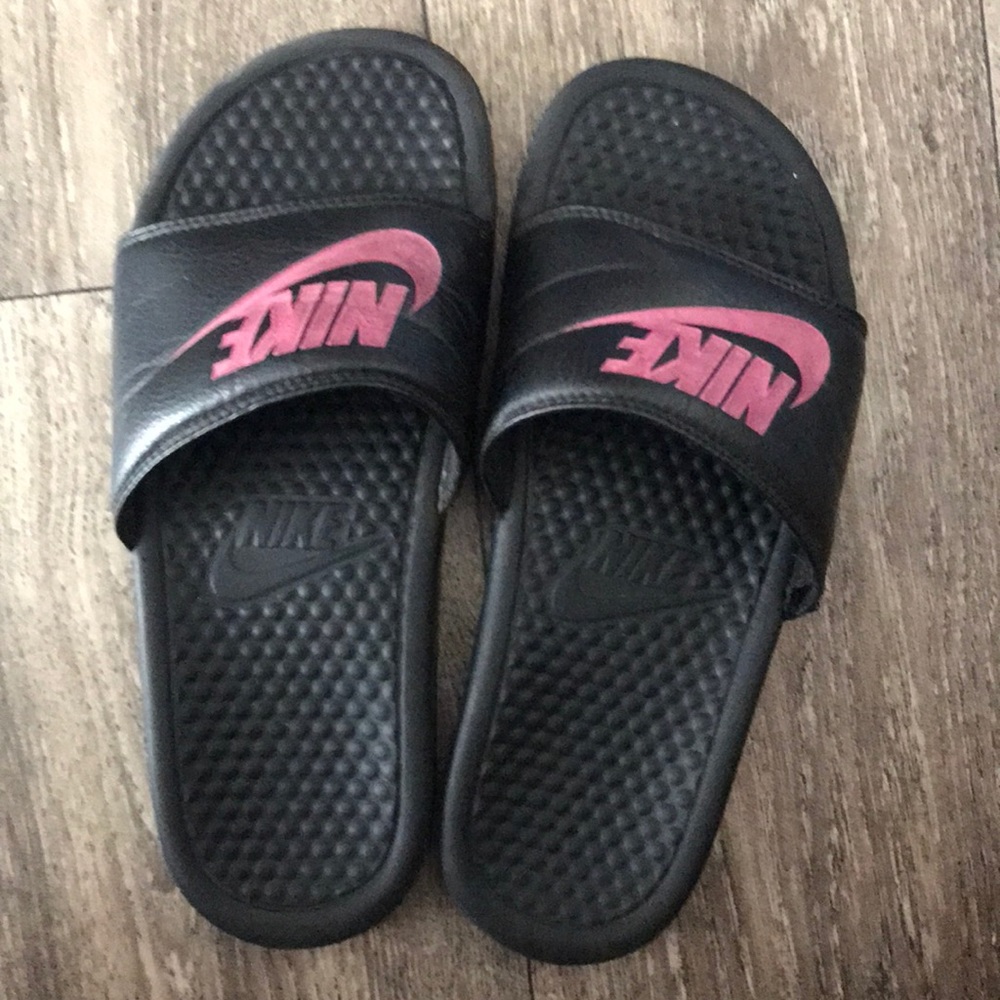 Nike slides